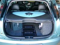 Kofferraumausbau mit Hifonics & Soundstream Material im Ford Focus