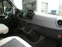 Thitronik im neuen Mercedes Sprinter Wohnmobil nachgerüstet.