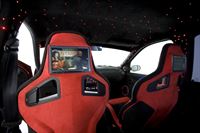 Dacia Dracula Innenausstattung angefertigt, Musikanlage und Recaro Sitze montiert. 