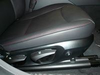 BMW 3er E90 Innenausstattung in Kundleder schwarz mit roten Nähten neu angefertigt und montiert. 2stufige Carbon Sitzheizung nachgerüstet.