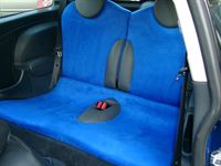 Mini Cabrio komplette Innenausstattung in Leder Schwarz/blau neu angefertigt und montiert. 