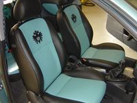 Ford Focus Innenausstattung und Hutablage in Kunstleder schwarz/türkis neu angefertigt und montiert.