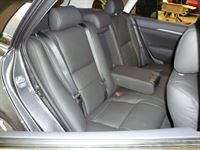 Toyota Avensis (Neufahrzeug), Innenausstattung in Leder neu angefertigt und montiert.