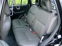 Toyota RAV4 (Neufahrzeug), komplette Innenausstattung und Türverkleidungen in Leder neu angefertigt und montiert.