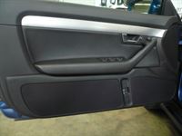 Clarion NX505E Navigation, Jehnert 3-Wege Doorboards und Audio System Verstärker im Audi A4 Cabrio montiert.