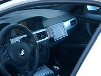 Musik und Multimedia Anlage im BMW E90 Nachgerüstet
