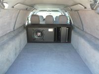 Audio System Subwoofer und Verstärker im Kofferraum verbaut.
