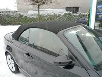 BMW 1er , Verdeckbezug Sonnenland Stoff schwarz geliefert und montiert.
