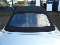 BMW E36 Cabrio, Verdeckbezug Sonnenland Stoff scharz mit Seitentaschen geliefert und montiert.