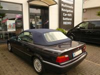 BMW 3er Typ E36 , Verdeckbezug Sonnenland Stoff blau geliefert und montiert.