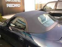 Porsche Boxster, Verdeckbezug in Sonnenland Stoff blau geliefert und montiert.
