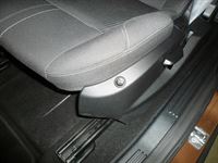2-stufige Carbon Sitzheizung für Sitz und Rückenlehne nachgerüstet.