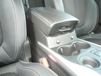2-stufige Carbon Sitzheizung in Fahrer- & Beifahrersitz nachgerüstet.