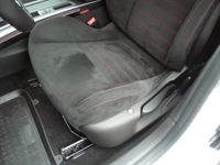 2-stufige Carbon Sitzheizung für Sitz und Rückenlehne im Renault Megane RS nachgerüstet.