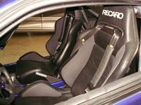 RECARO Speed Sitze im Honda CRX nachgerüstet.