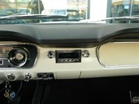 Ford Mustang Retro Sound Radio geliefert und montiert.
