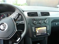 VW Caddy, Rückfahrkamera nachgerüstet und an das Original Composition Radio von VW angebunden.